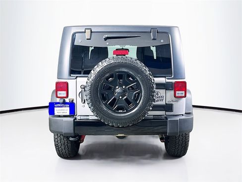 Used 2017 Jeep Wrangler Sport image 15