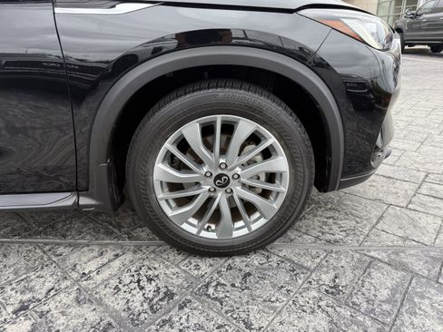 Certified 2024 INFINITI QX50 Luxe FWD image 18