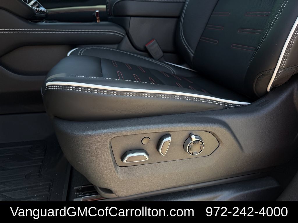 New 2026 GMC Yukon AT4 Ultimate w/ LPO, Floor Liner Package AWD/4WD image 24