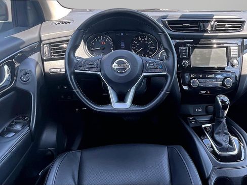 Used 2022 Nissan Rogue Sport SL AWD/4WD image 4