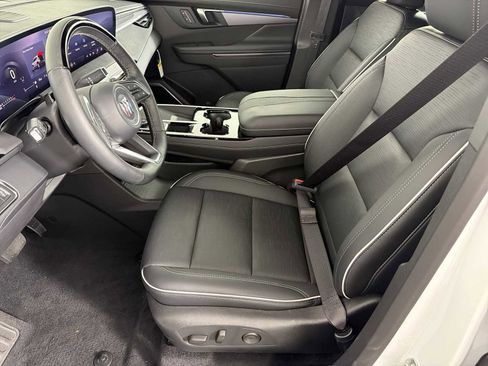 New 2026 Buick Enclave Sport Touring w/ Super Cruise Package image 7