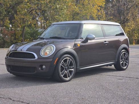 Used 2009 MINI Cooper Clubman Hardtop image 2