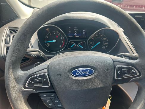 Used 2017 Ford Escape SE w/ SE Cold Weather Package FWD image 15