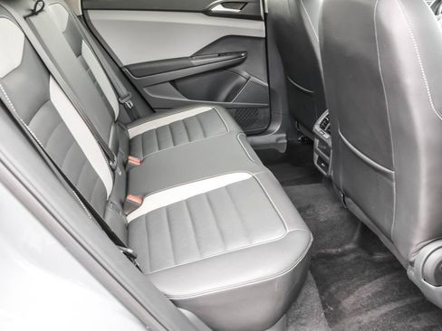 Certified 2023 Volkswagen Taos SEL AWD/4WD image 36