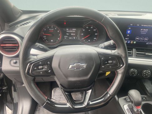 Used 2024 Chevrolet Trax RS w/ Driver Confidence Package image 17