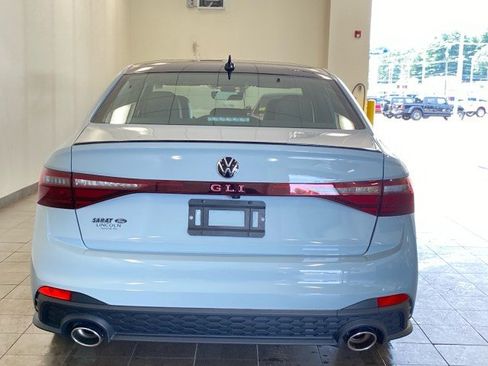 Used 2026 Volkswagen Jetta GLI Autobahn FWD image 6
