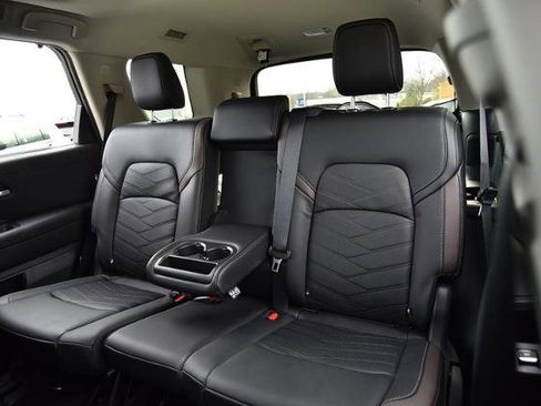 New 2025 Nissan Pathfinder Platinum image 27