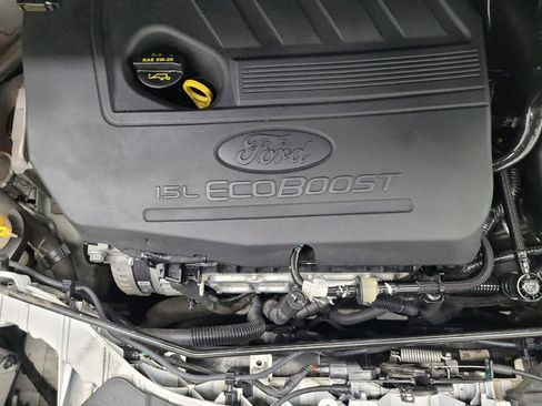 Used 2017 Ford Escape Titanium image 30