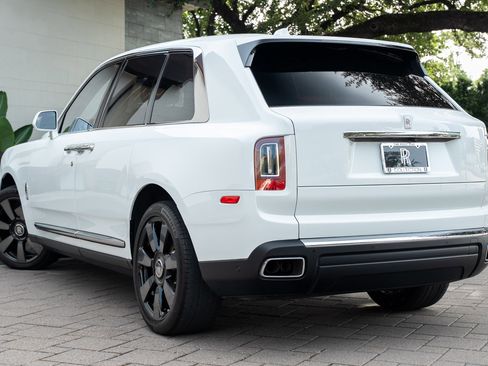 Certified 2023 Rolls-Royce Cullinan image 46