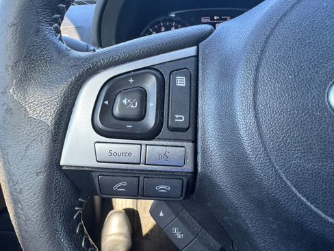 Used 2018 Subaru Forester 2.5i Touring AWD/4WD image 14