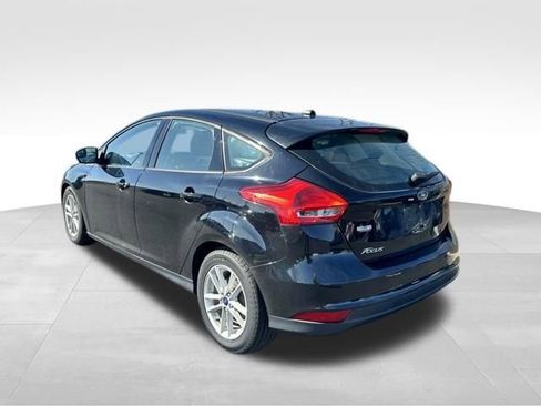 Used 2017 Ford Focus SE image 4