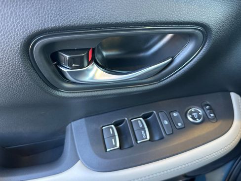 New 2026 Honda HR-V EX-L image 10