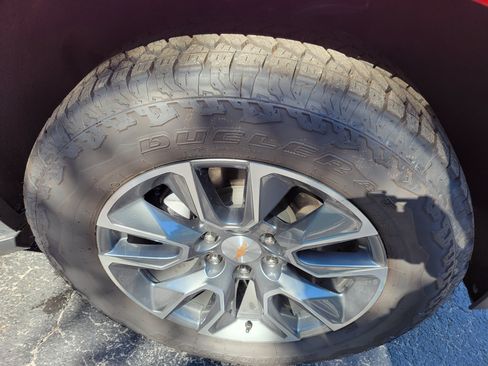 Certified 2024 Chevrolet Tahoe Premier w/ Premium Package 2 RWD image 43
