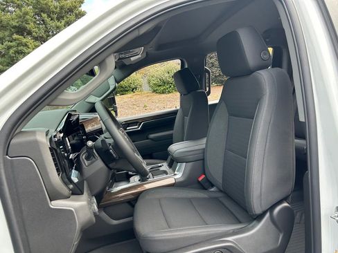 New 2026 Chevrolet Silverado 1500 LT Trail Boss w/ LPO, Dark Essentials Package image 36