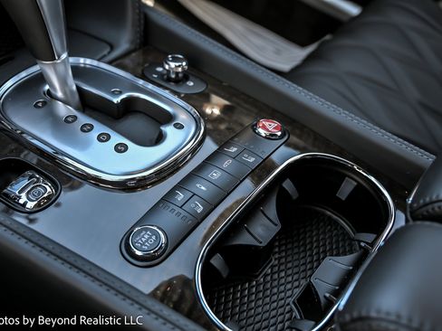 Used 2014 Bentley Flying Spur W12 image 41