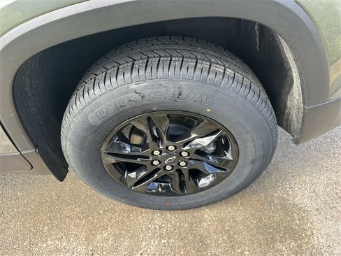 Certified 2023 Chevrolet Traverse LT image 10