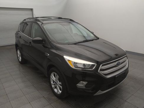 Used 2018 Ford Escape SE w/ SE Sync 3 Package FWD image 13