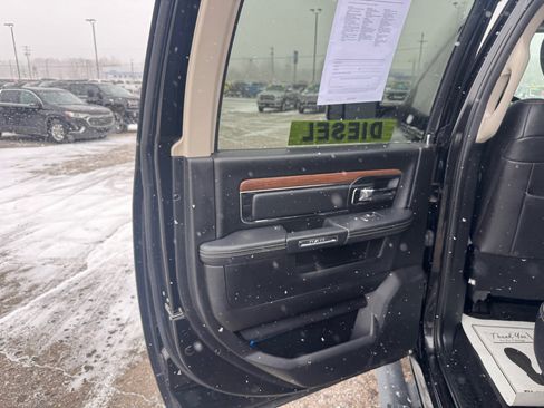 Used 2016 RAM 2500 Laramie w/ Sport Appearance Group image 13