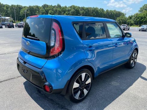 Used 2016 Kia Soul + w/ Designer's Package FWD image 6