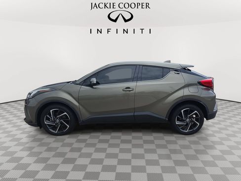 Used 2021 Toyota C-HR Limited FWD image 8