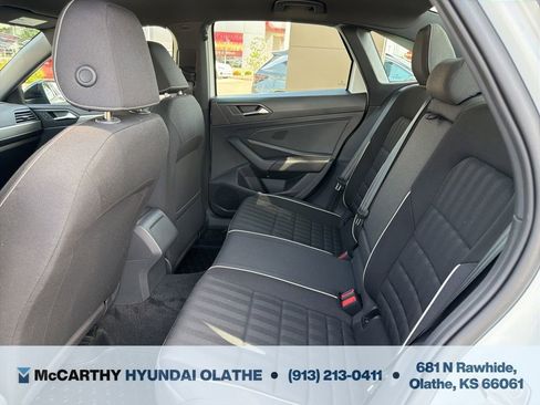 Used 2023 Volkswagen Jetta Sport FWD image 5