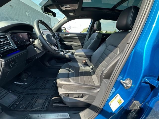 Certified 2024 Volkswagen Atlas Cross Sport SEL AWD/4WD image 22