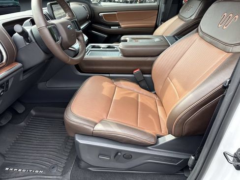 Used 2026 Ford Expedition King Ranch AWD/4WD image 9