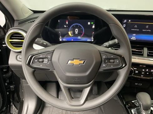 New 2026 Chevrolet Trax LT image 14