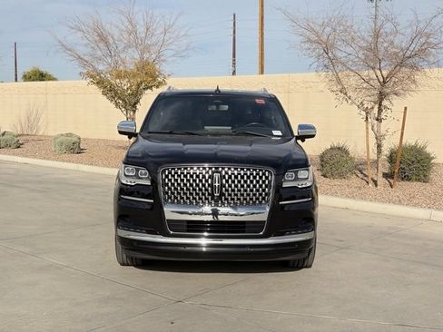 Used 2023 Lincoln Navigator L Black Label image 5