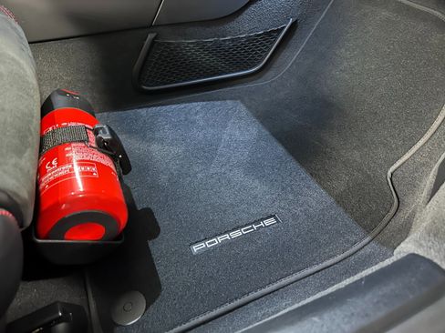 Used 2018 Porsche 911 GT3 image 43