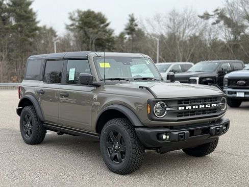 New 2025 Ford Bronco Big Bend w/ Black Diamond Package image 1