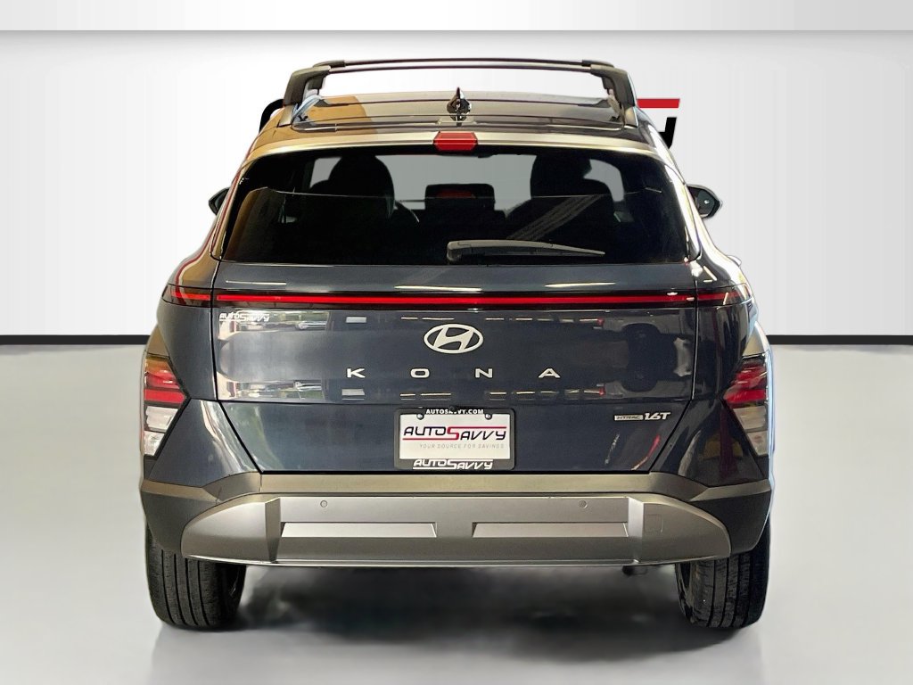 Used 2025 Hyundai Kona Limited AWD/4WD image 6
