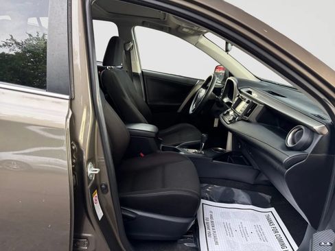 Used 2015 Toyota RAV4 XLE AWD/4WD image 20