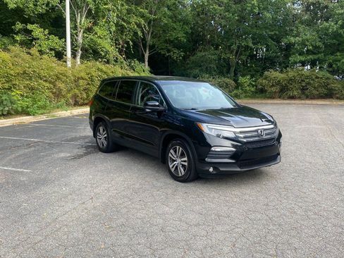 Used 2017 Honda Pilot EX-L image 3