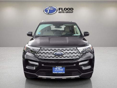 Certified 2022 Ford Explorer Limited w/ Equipment Group 301A image 2