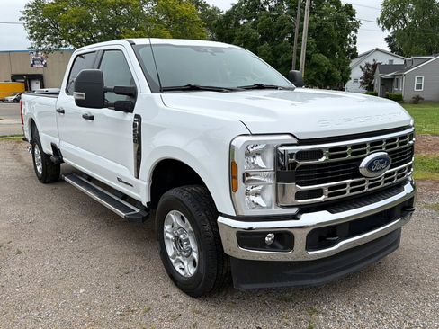 Used 2025 Ford F250 XLT AWD/4WD image 1