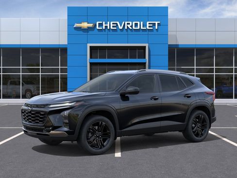 New 2026 Chevrolet Trax ACTIV w/ Driver Confidence Package image 2