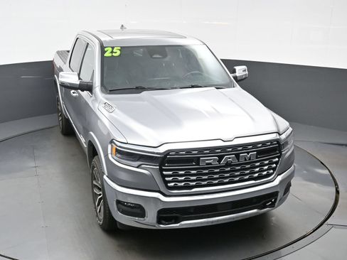 Used 2025 RAM 1500 Limited AWD/4WD image 43
