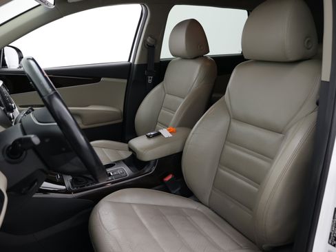 Used 2019 Kia Sorento EX FWD image 15