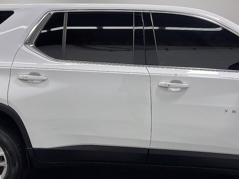 Used 2023 Chevrolet Traverse LS w/ Safety Package FWD image 21