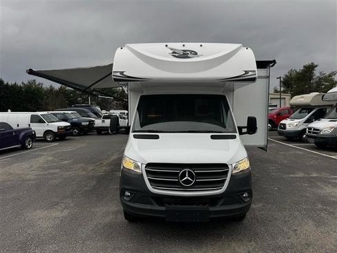Used 2020 Mercedes-Benz Sprinter 3500 image 2