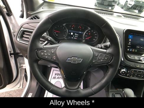 Used 2024 Chevrolet Equinox Premier image 15