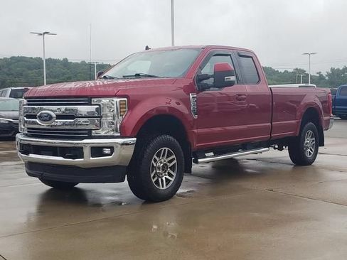Used 2019 Ford F250 Lariat w/ Lariat Value Package AWD/4WD image 9