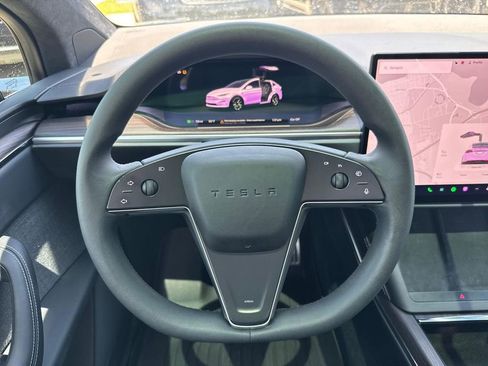 Used 2024 Tesla Model X AWD/4WD image 11