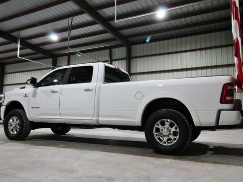 Used 2022 RAM 3500 Laramie w/ Body Color Bumper Group AWD/4WD image 7