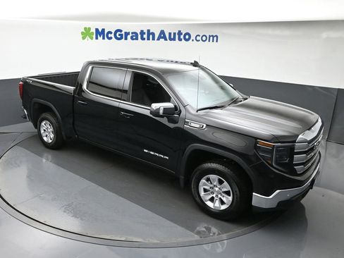 New 2025 GMC Sierra 1500 SLE w/ Preferred Package image 3