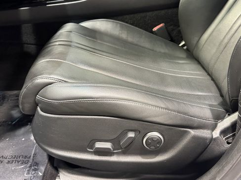 Used 2023 Genesis G80 2.5T image 19