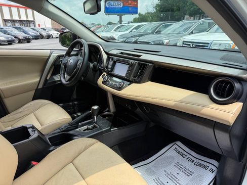 Used 2013 Toyota RAV4 Limited AWD/4WD image 33