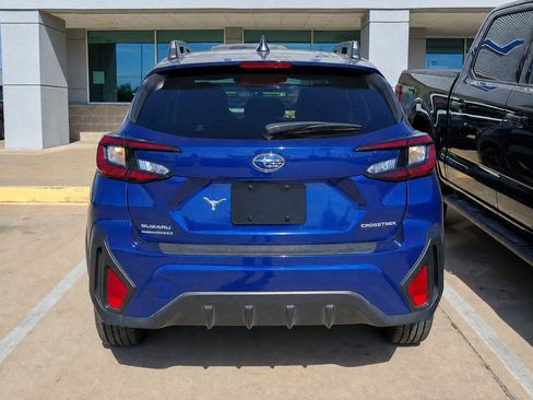 Used 2024 Subaru Crosstrek 2.0i Premium AWD/4WD image 25