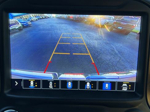 Used 2021 GMC Sierra 1500 AT4 w/ AT4 Premium Package image 14